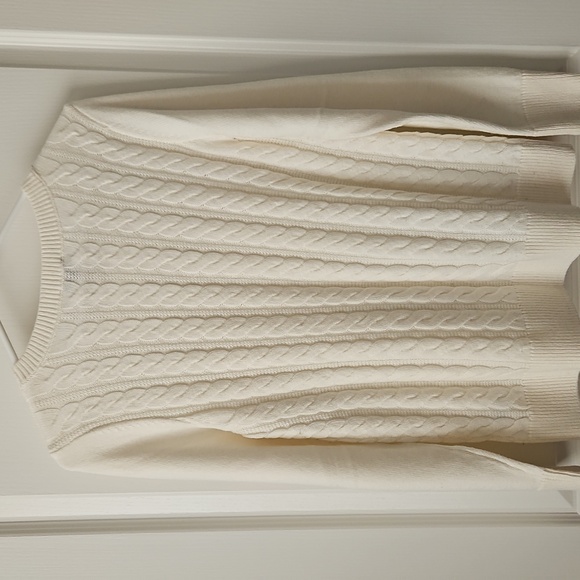 Talbots, Medium - Picture 5 of 5